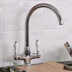 Victoria Kitchen Sink Tap - Chrome Plated - Swivel Spout 